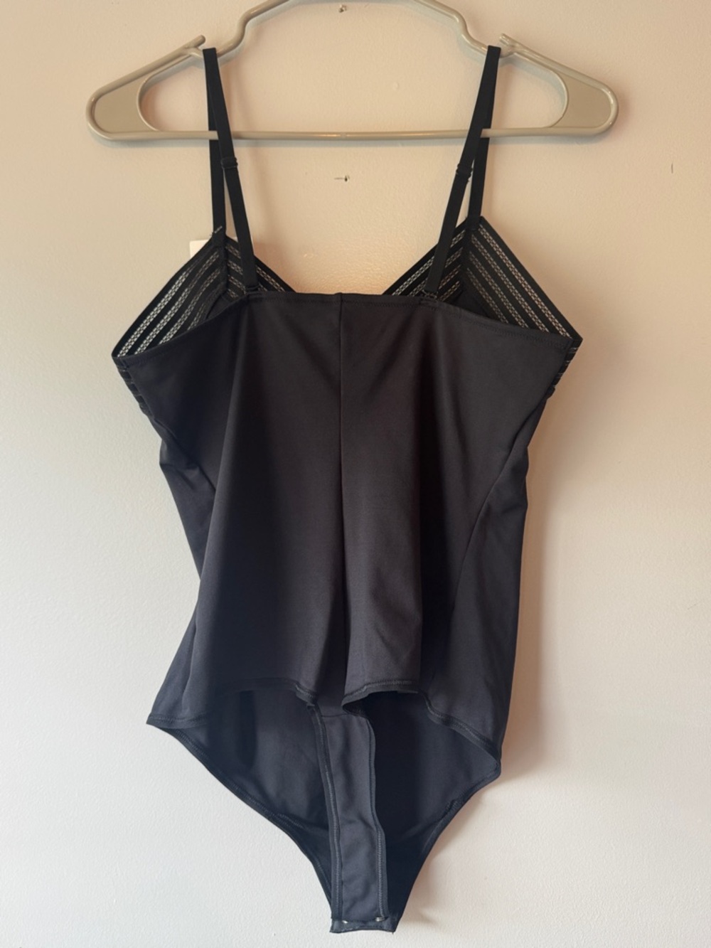 Assets by spans smoothing thing bodysuit Medium NWT - Picture 4 of 4